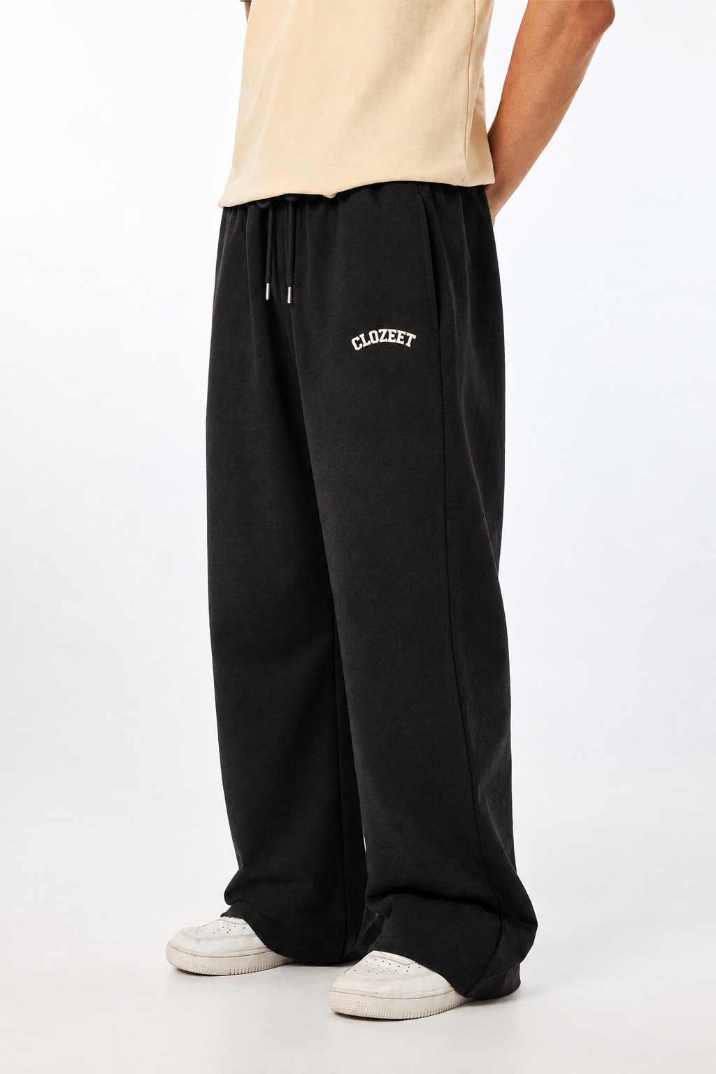 BLACK WIDE-LEG SWEATPANTS